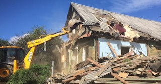 Промышленный демонтаж пристроек к дому в Фурманове | Цены от 579 руб. за м2